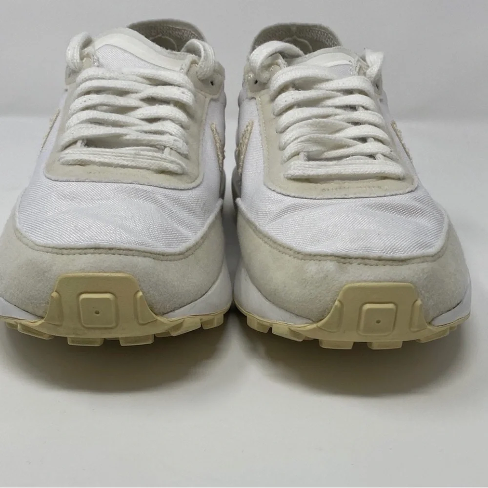 Nike Waffle One Woven Swoosh in summit White/Fossil Colorway Size 7.5